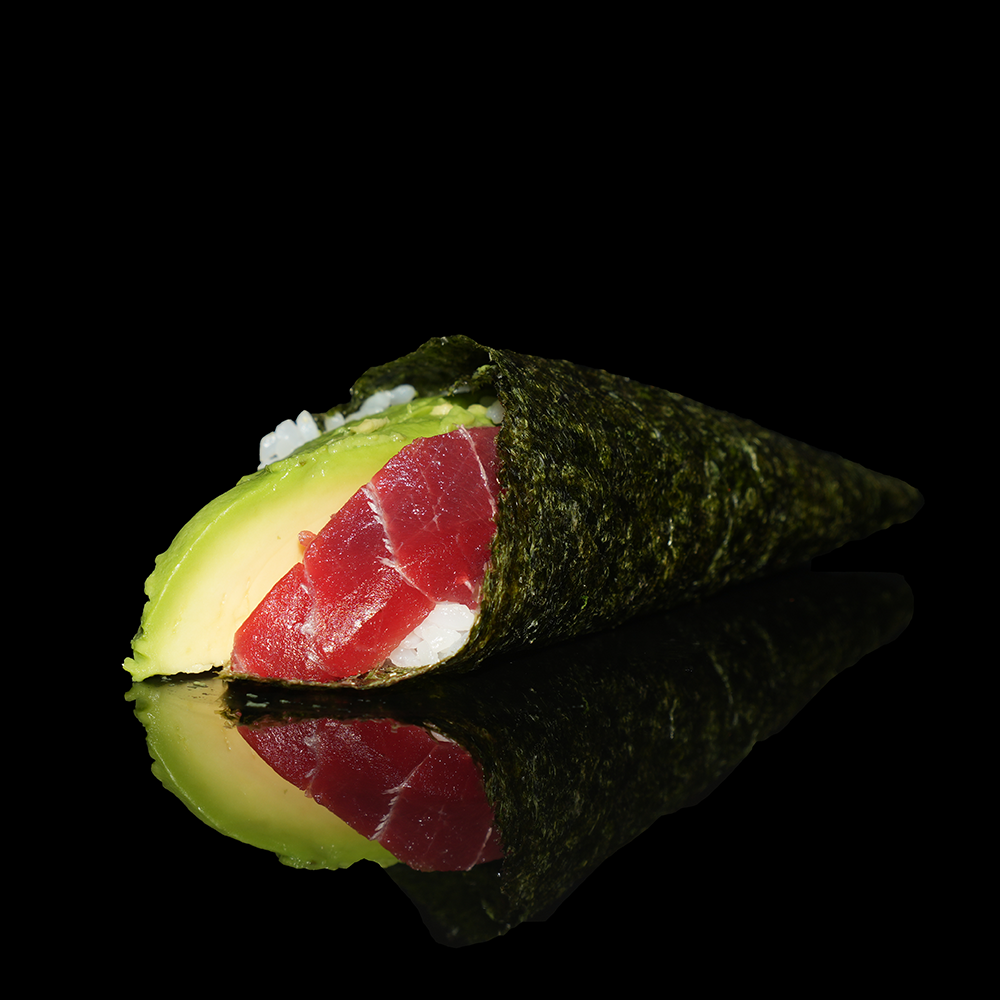Temaki atún con aguacate