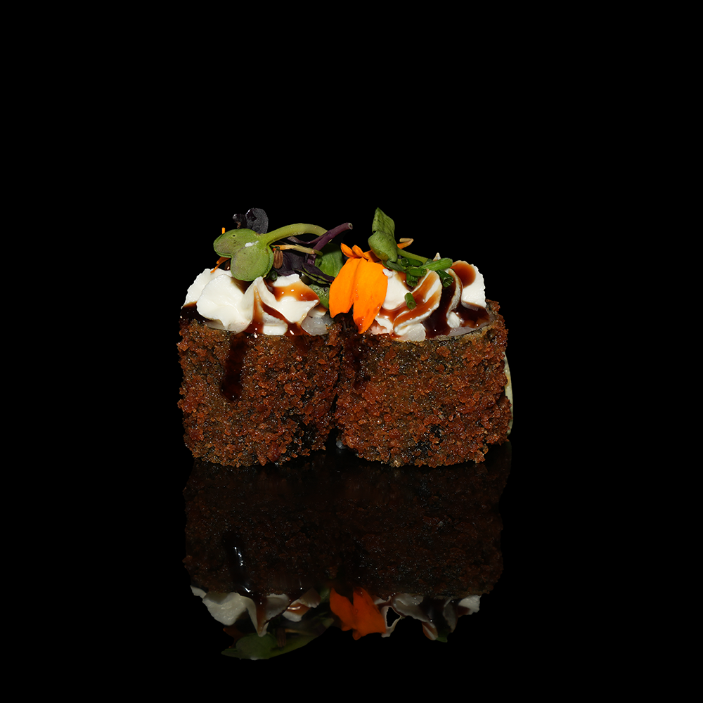 Hosomaki de salmón frito con queso crema 4u