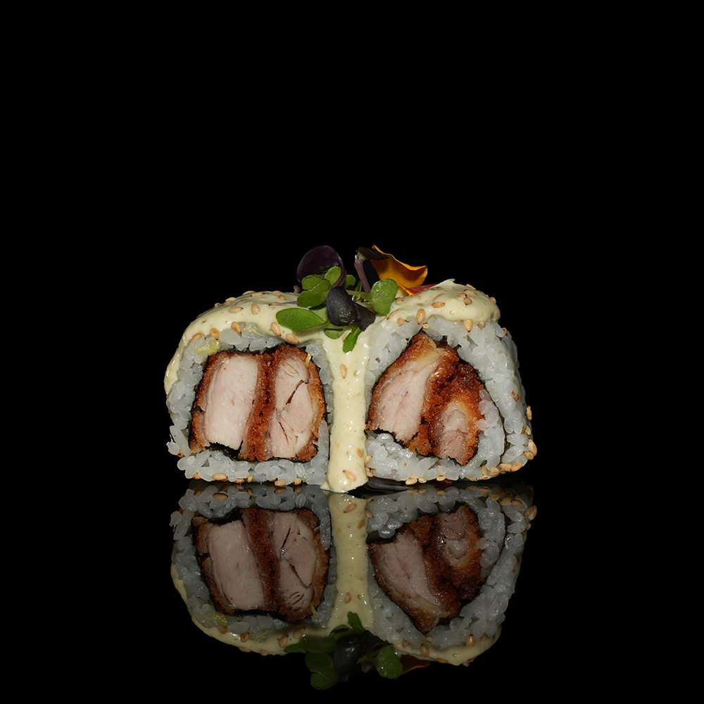 Uramaki pollo con salsa jalapeño 4u
